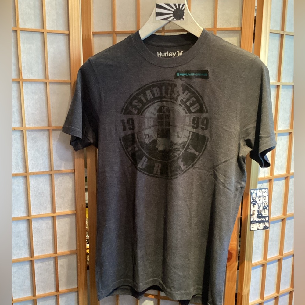 Hurley Beakon Charcoal Gray Premium Fit Graphic Logo T-Shirt Men's Size Medium